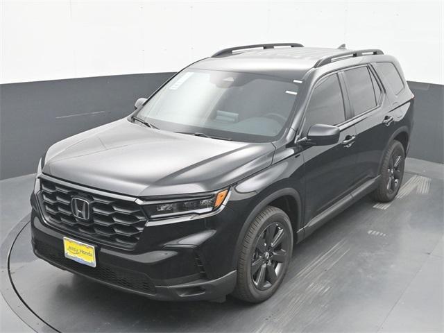 new 2025 Honda Pilot car, priced at $42,300