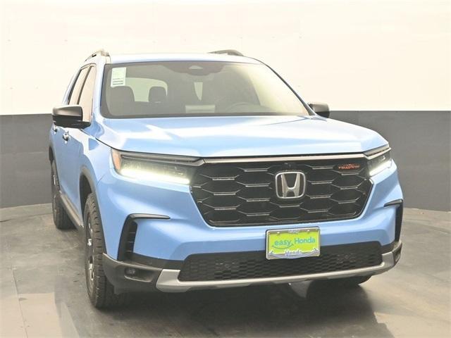 new 2025 Honda Pilot car, priced at $49,855