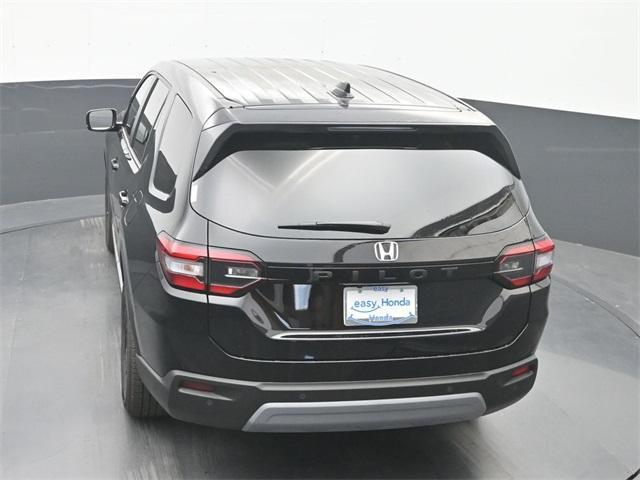 new 2025 Honda Pilot car, priced at $45,400