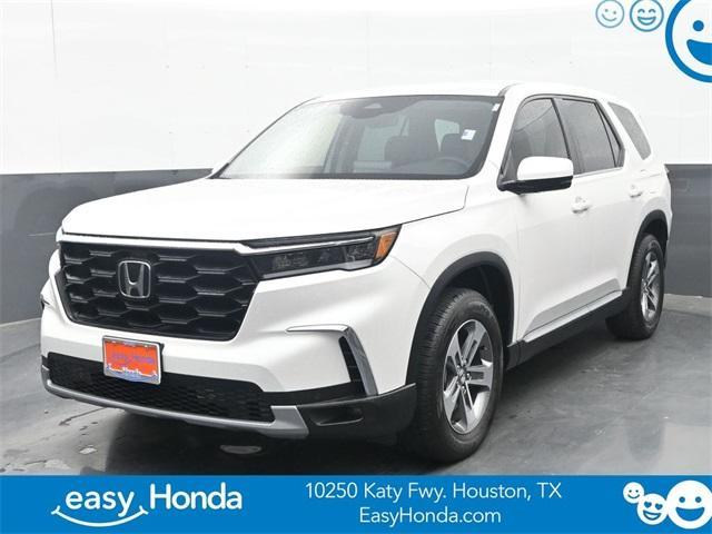 used 2025 Honda Pilot car, priced at $41,382