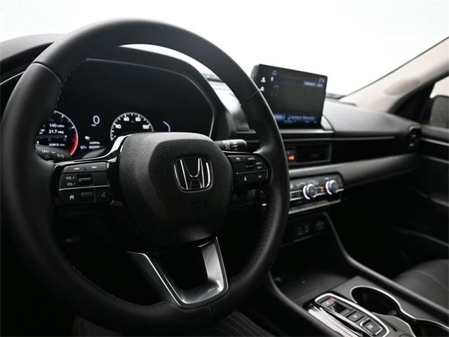 used 2025 Honda Pilot car, priced at $40,674