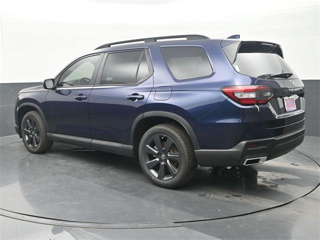 new 2025 Honda Pilot car, priced at $40,200