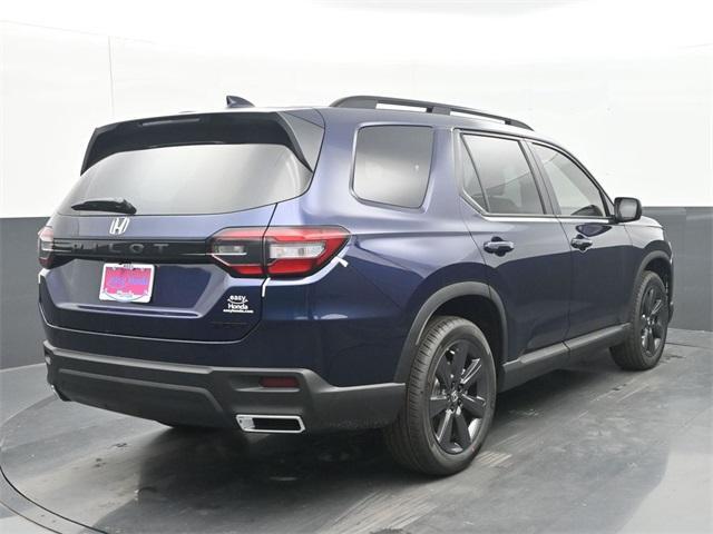 new 2025 Honda Pilot car, priced at $40,200