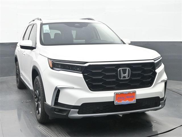 new 2025 Honda Pilot car, priced at $49,855