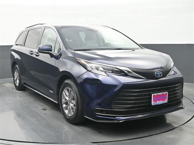 used 2021 Toyota Sienna car, priced at $30,854