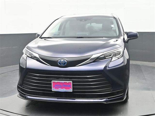 used 2021 Toyota Sienna car, priced at $30,854