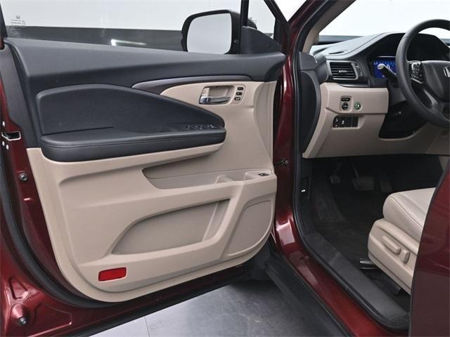 used 2022 Honda Pilot car, priced at $32,561
