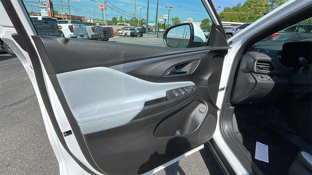 new 2024 Buick Envista car, priced at $26,205