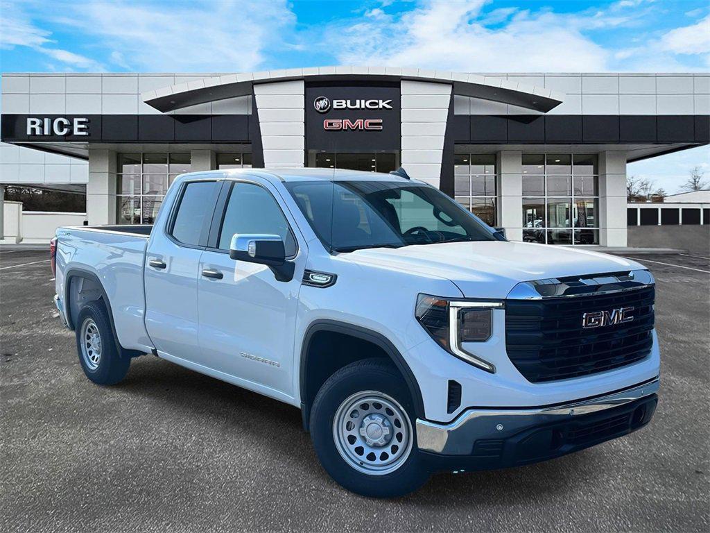 new 2025 GMC Sierra 1500 car, priced at $41,624