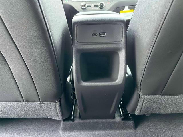 new 2025 Buick Envista car, priced at $25,885