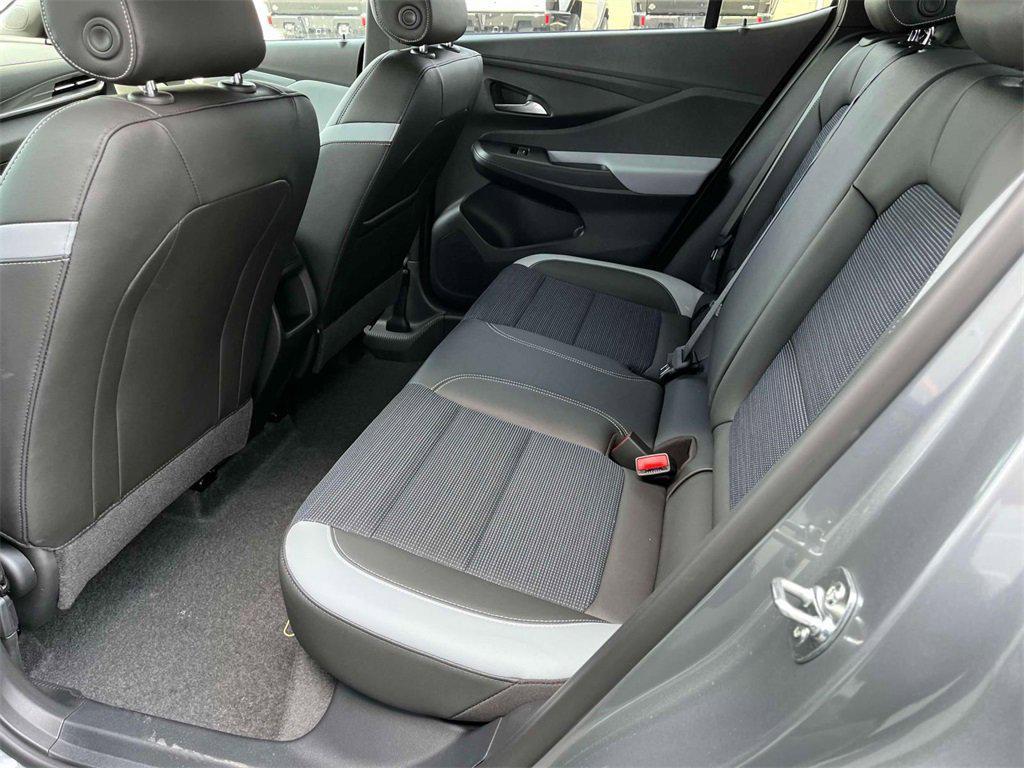 new 2025 Buick Envista car, priced at $25,885