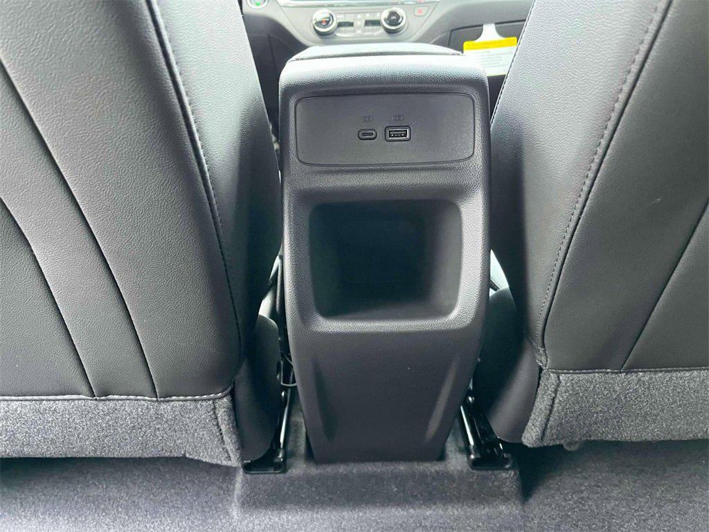 new 2025 Buick Envista car, priced at $25,885