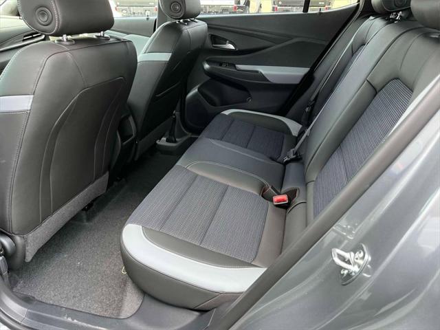 new 2025 Buick Envista car, priced at $25,885