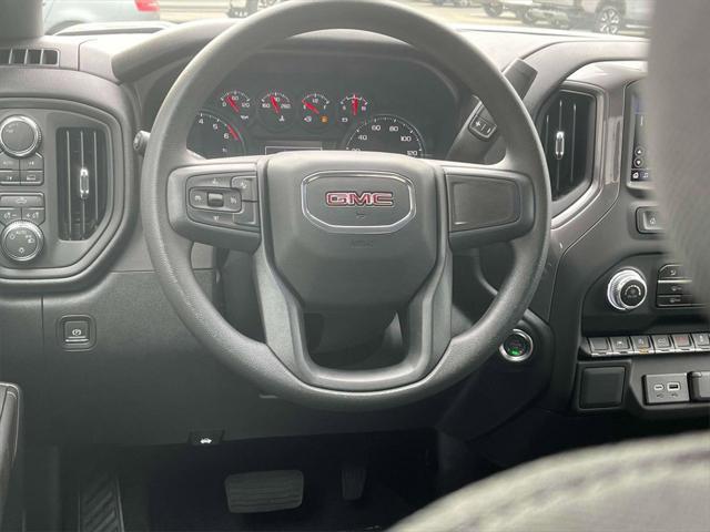 new 2025 GMC Sierra 1500 car, priced at $47,305