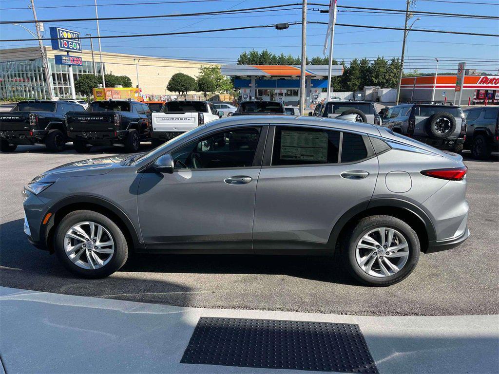 new 2025 Buick Envista car, priced at $27,875