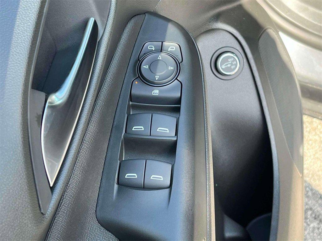 new 2025 Buick Envista car, priced at $27,875