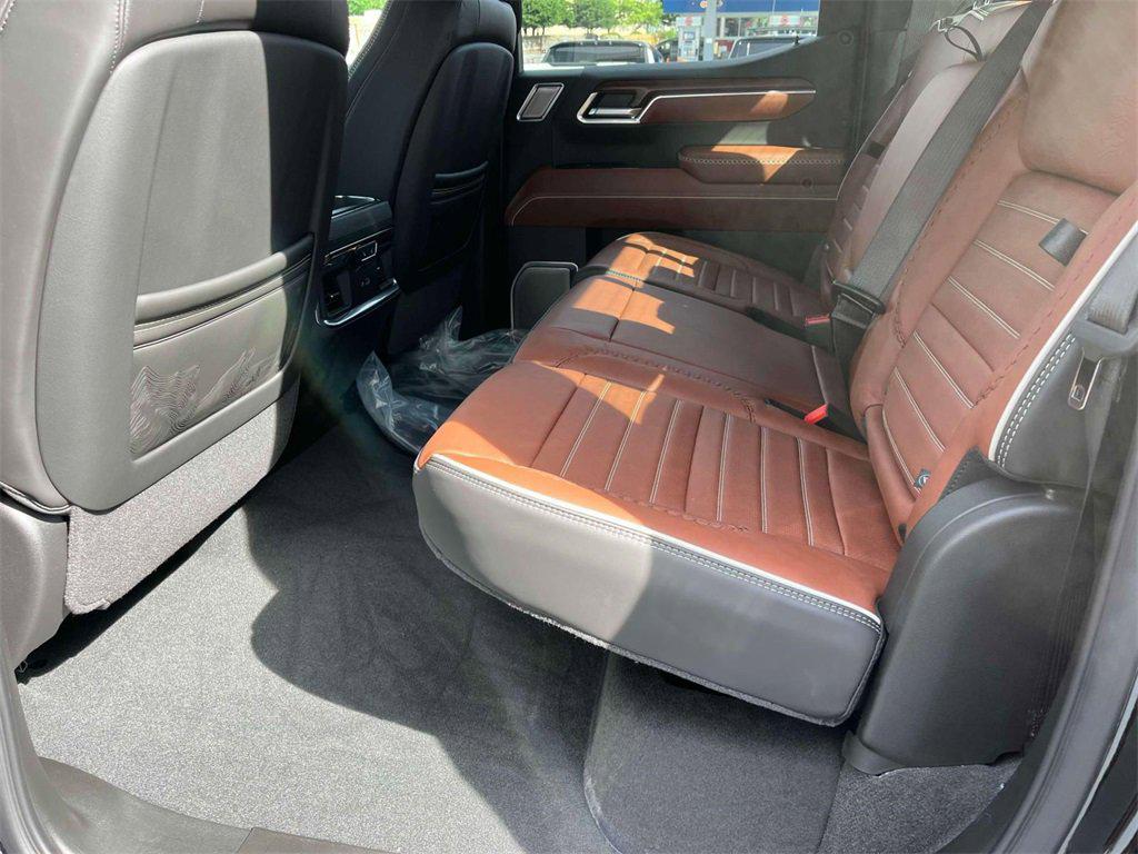 new 2025 GMC Sierra 1500 car, priced at $81,033