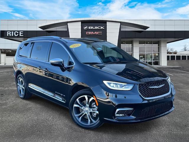 used 2021 Chrysler Pacifica car, priced at $34,321