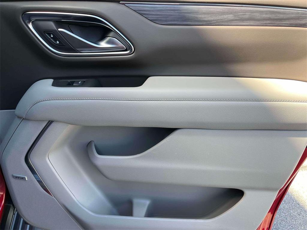 used 2022 GMC Yukon XL car, priced at $49,953