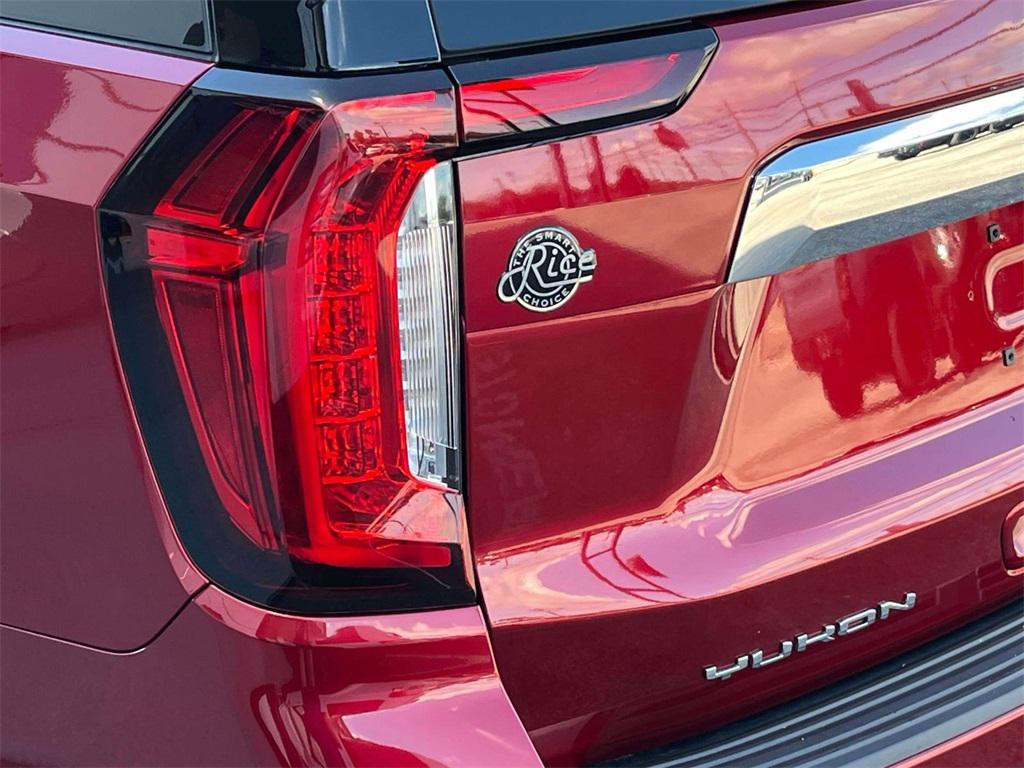 used 2022 GMC Yukon XL car, priced at $49,953