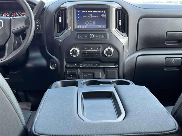 new 2025 GMC Sierra 1500 car, priced at $47,699