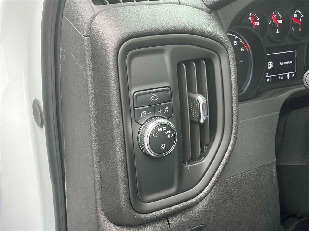 new 2024 GMC Sierra 1500 car, priced at $41,847