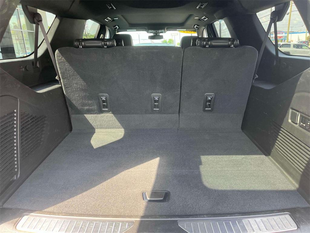 used 2021 GMC Yukon XL car, priced at $48,908