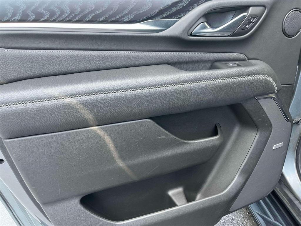 used 2021 GMC Yukon XL car, priced at $48,908