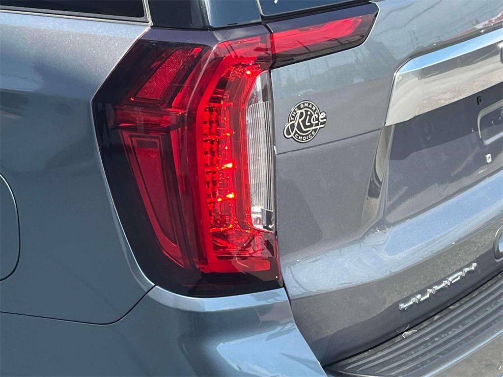 used 2021 GMC Yukon XL car, priced at $48,908