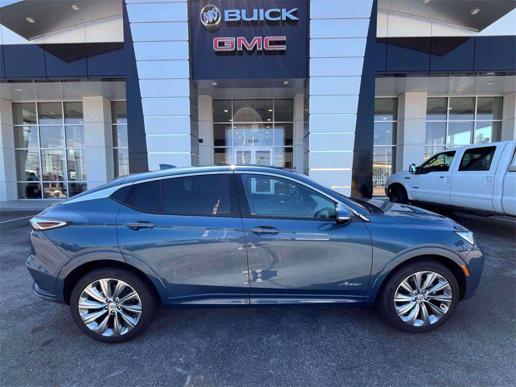 new 2025 Buick Envista car, priced at $31,039