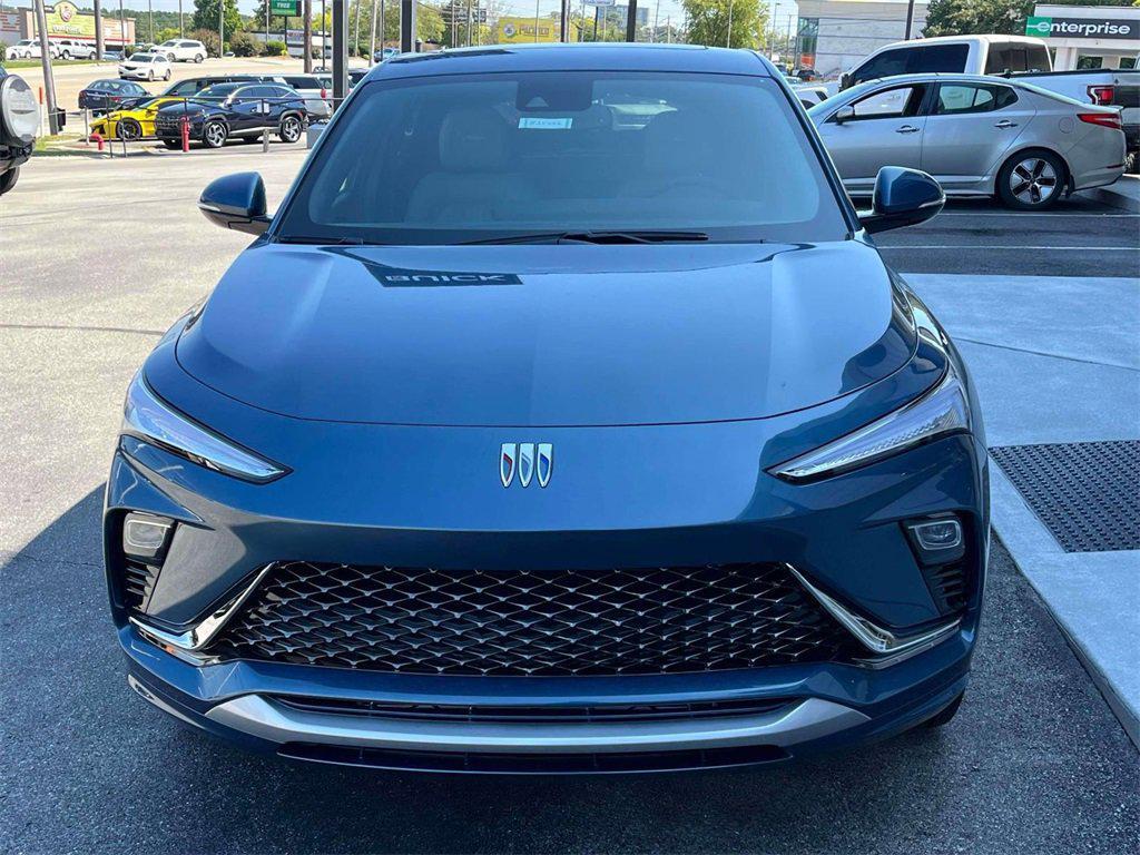 new 2025 Buick Envista car, priced at $31,039