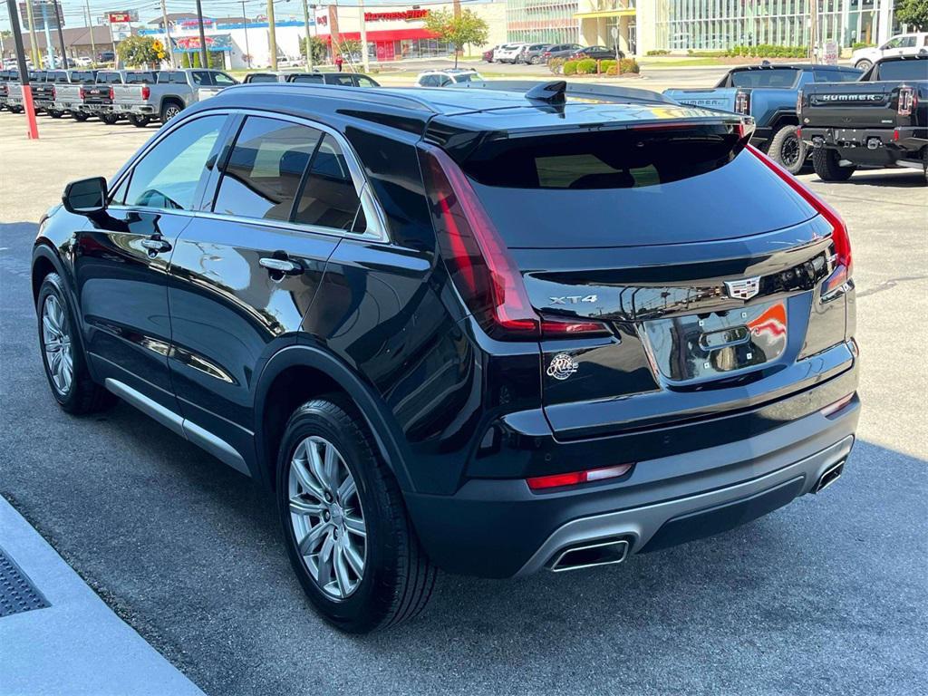 used 2022 Cadillac XT4 car, priced at $25,812