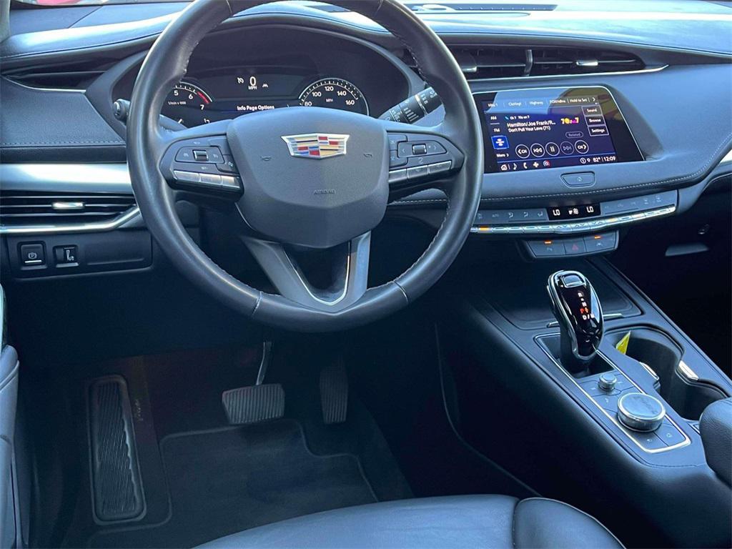 used 2022 Cadillac XT4 car, priced at $25,812