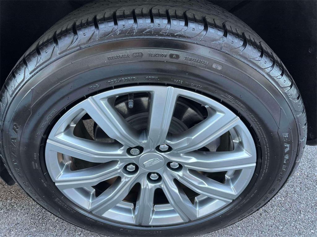 used 2022 Cadillac XT4 car, priced at $25,812