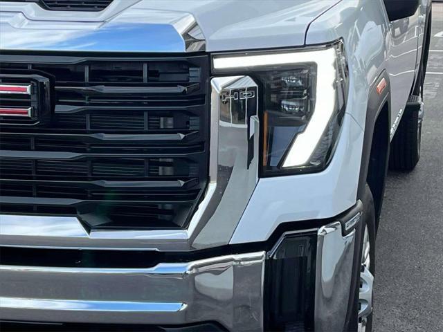 new 2025 GMC Sierra 2500 car, priced at $57,075