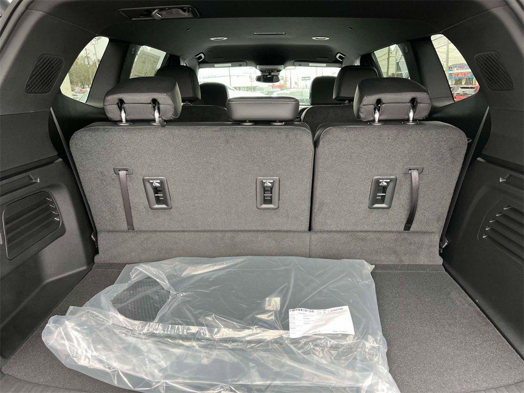 new 2025 Buick Enclave car, priced at $50,090