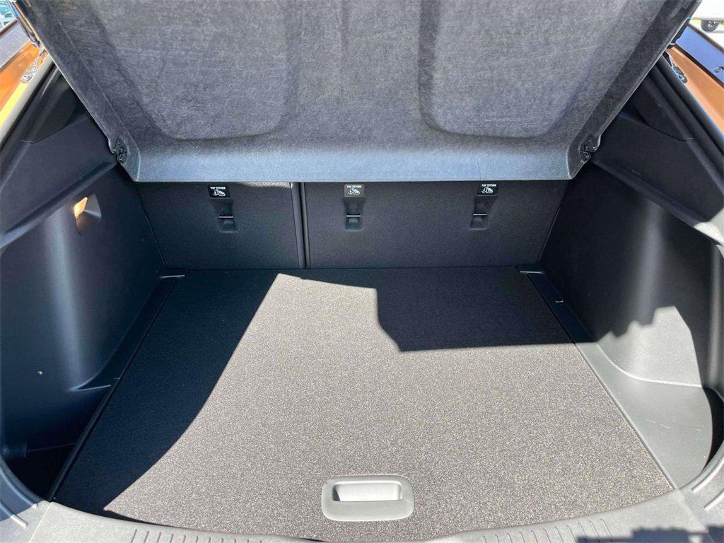 new 2025 Buick Envista car, priced at $25,690