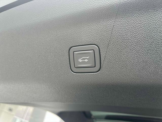 new 2025 GMC Yukon XL car, priced at $76,610