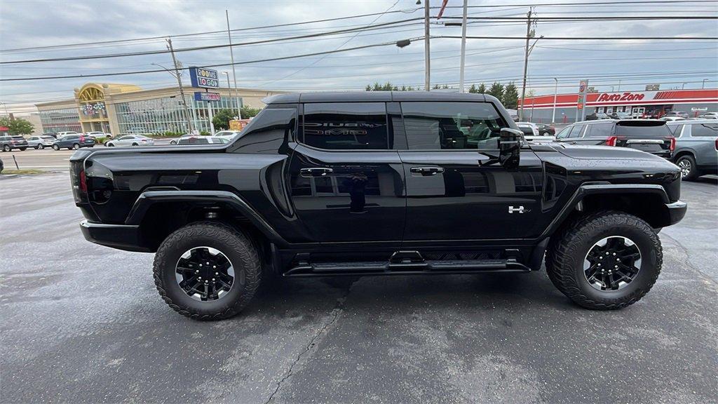 new 2024 GMC HUMMER EV car