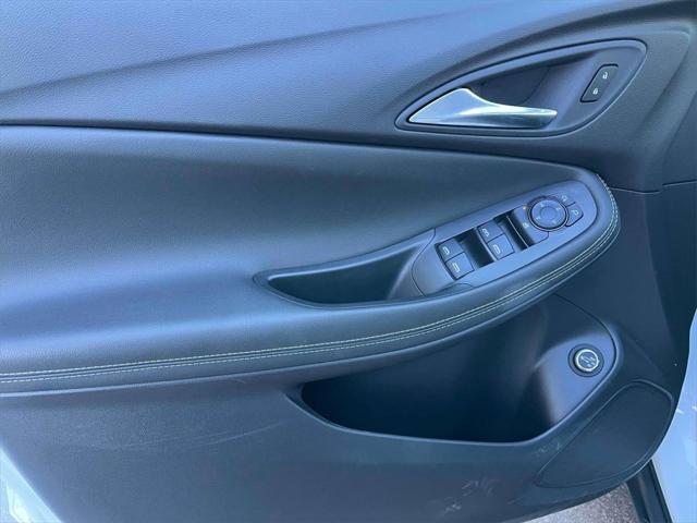 new 2025 Buick Encore GX car, priced at $30,940
