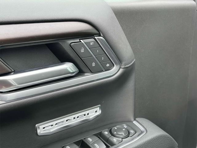 new 2025 GMC Sierra 1500 car, priced at $73,439