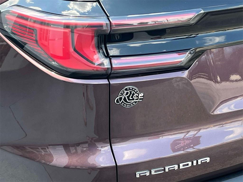 used 2025 GMC Acadia car, priced at $41,407