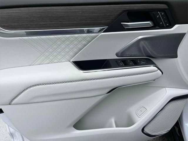 new 2025 GMC Acadia car, priced at $55,595