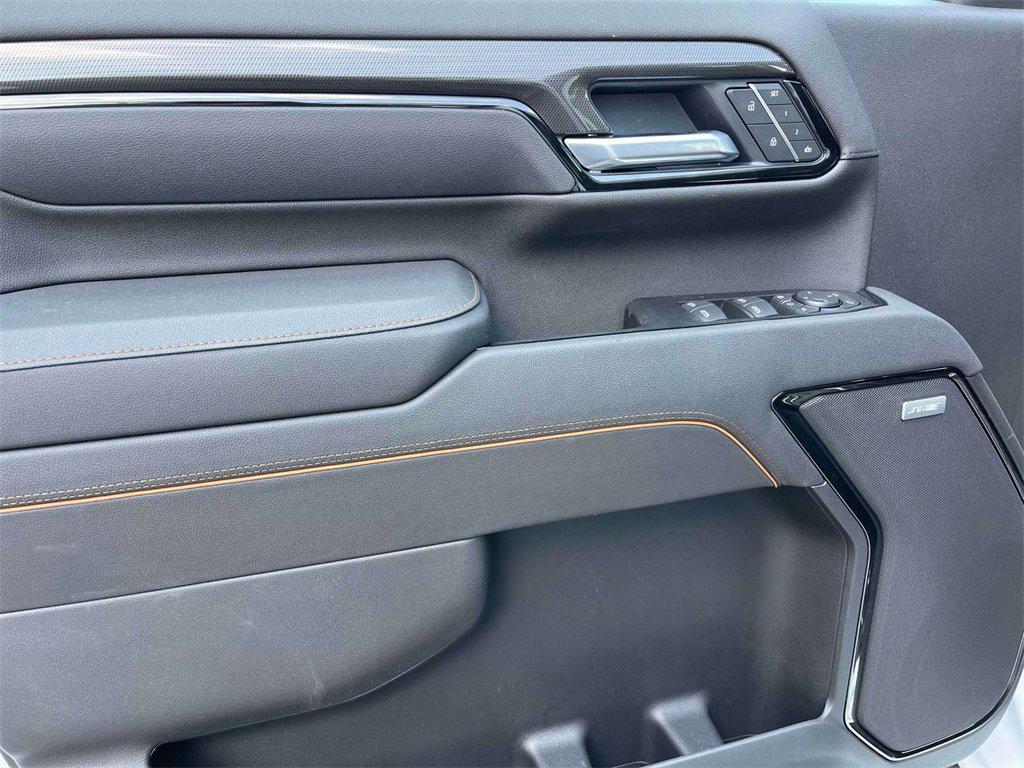 new 2026 GMC Sierra 2500 car, priced at $75,238