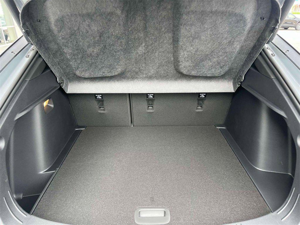 new 2025 Buick Envista car, priced at $27,475