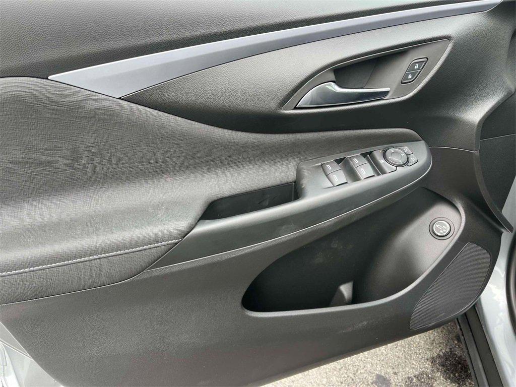 new 2025 Buick Envista car, priced at $27,475