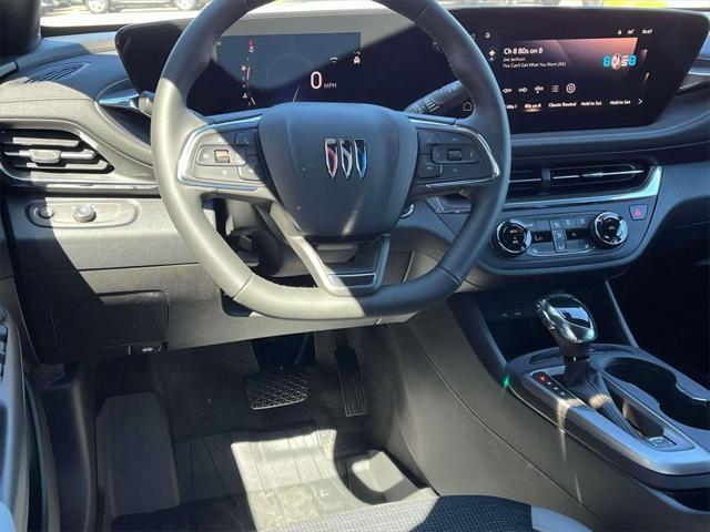 new 2025 Buick Envista car, priced at $27,530
