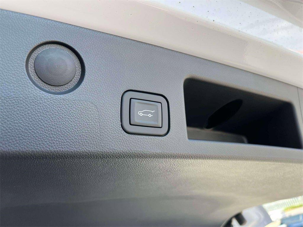 new 2026 GMC Terrain car, priced at $39,567