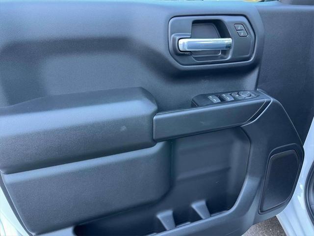new 2025 GMC Sierra 1500 car, priced at $45,067