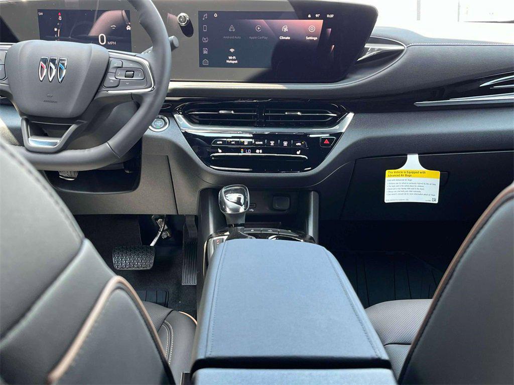 new 2025 Buick Envista car, priced at $31,835